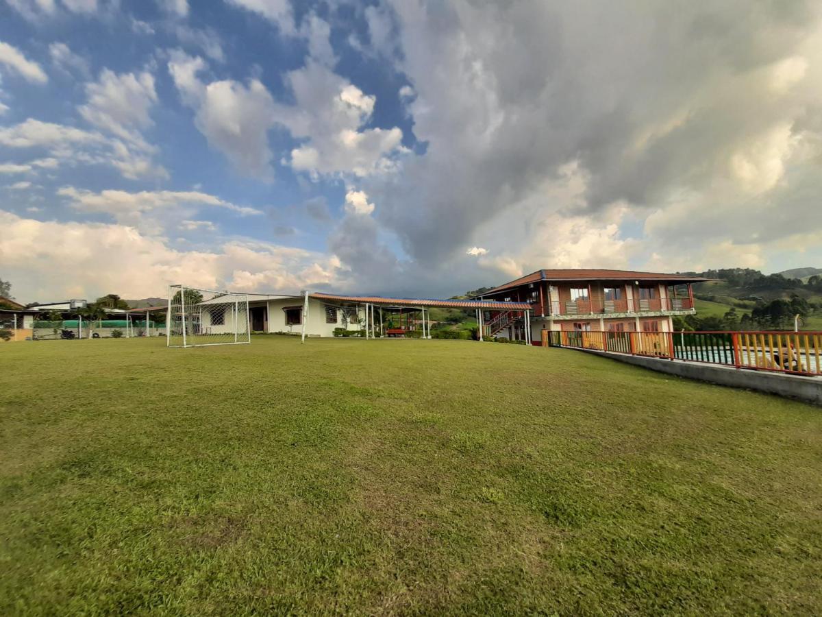Finca Hotel La Fragata Santa Rosa de Cabal Exteriör bild