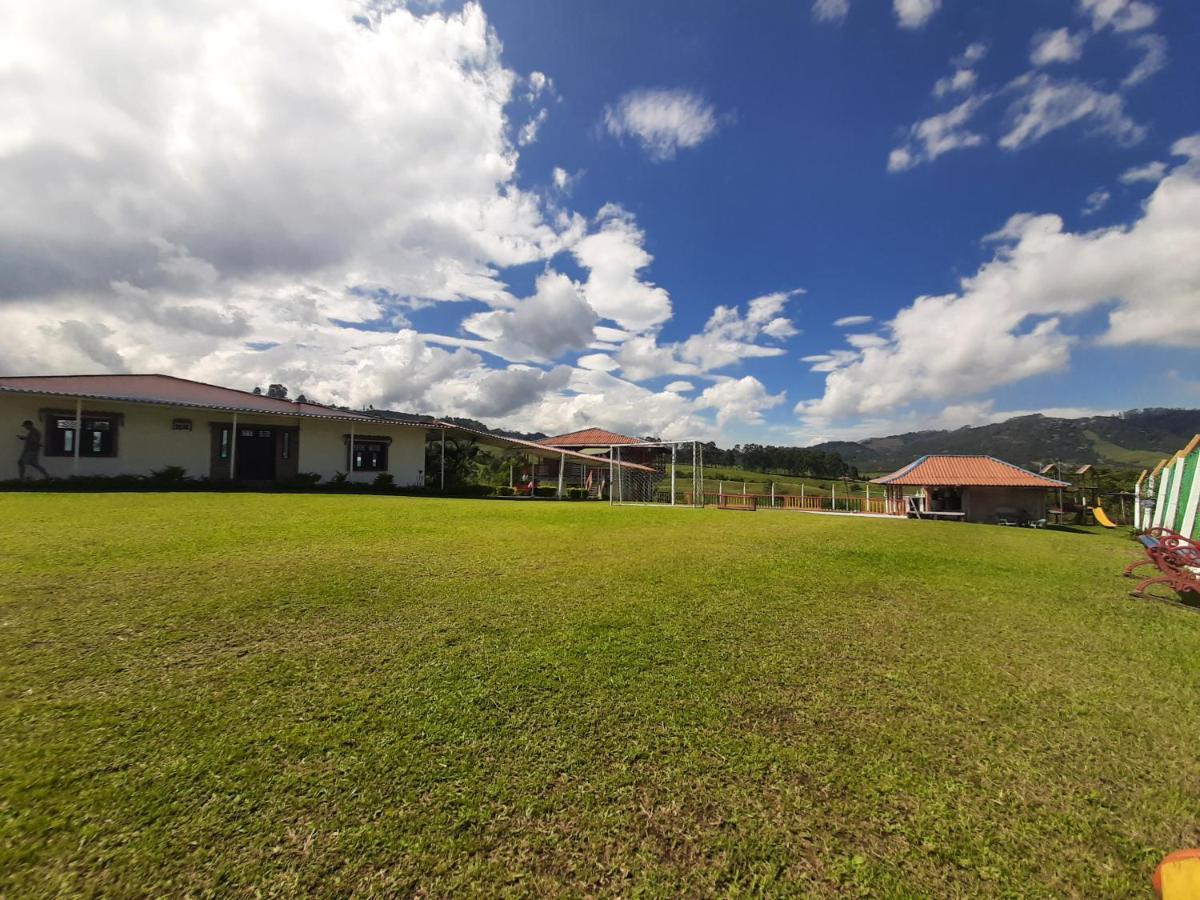 Finca Hotel La Fragata Santa Rosa de Cabal Exteriör bild
